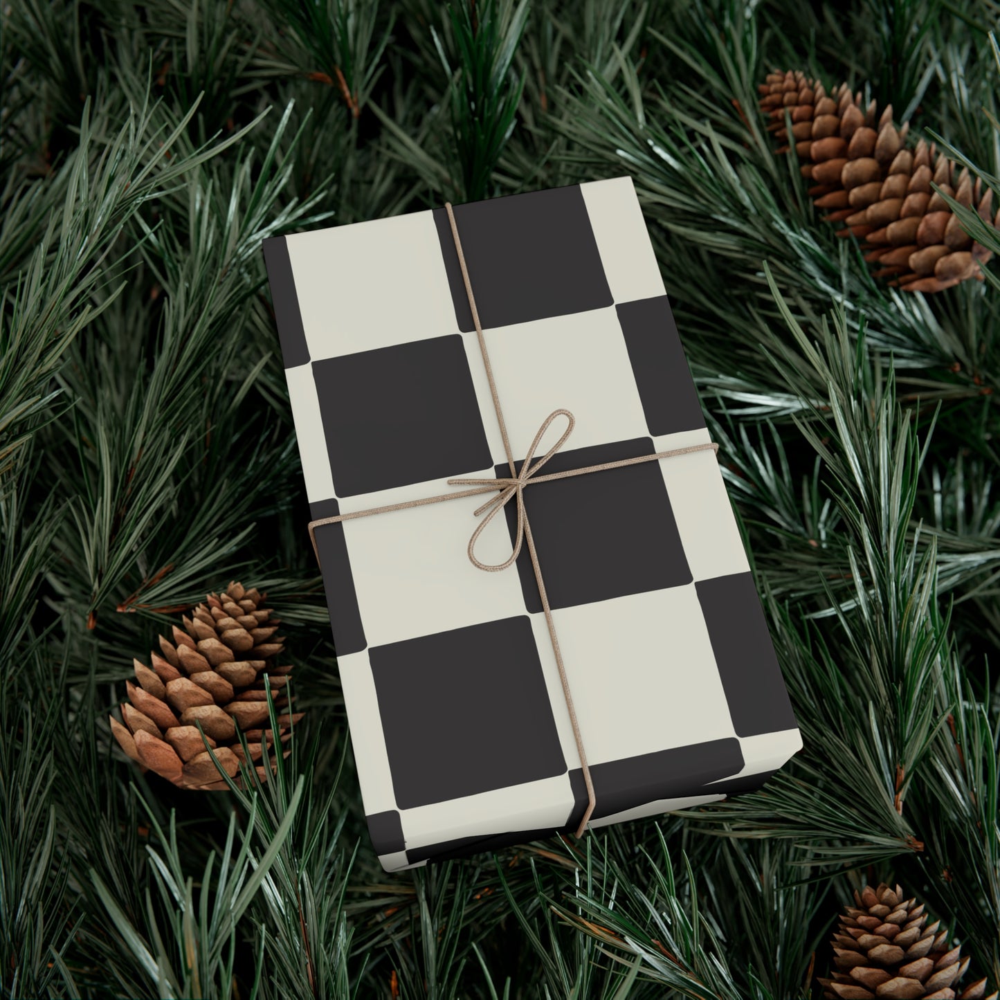 Black and White Checkered Print Gift Wrap